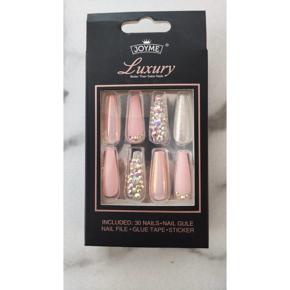 Press on nails with rhinestones
